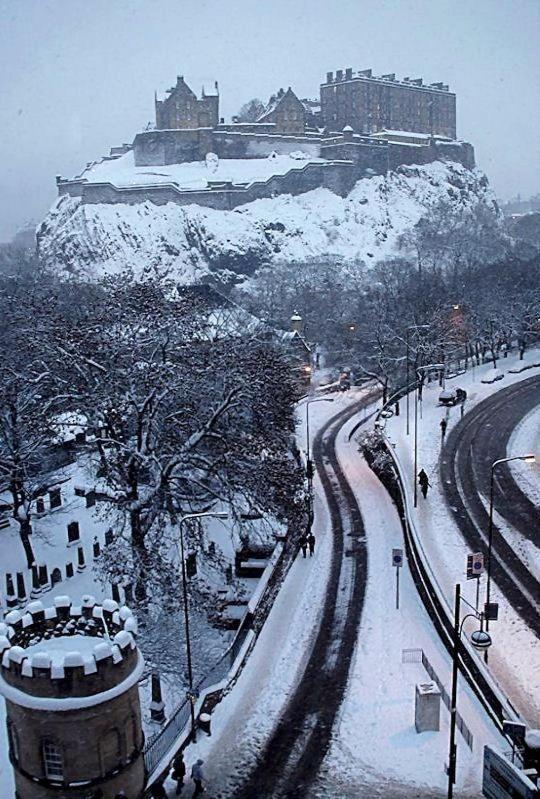 Heart Of Edinburgh City Flat ภายนอก รูปภาพ